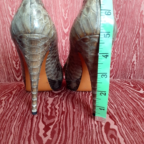 GUCCI Brown Python/Snakeskin 5" Heels - Picture 10 of 16